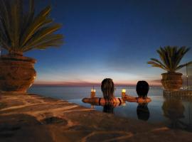 BeachPleaseBaja - Villa with Infinity Jacuzzi，位于El Descanso的酒店