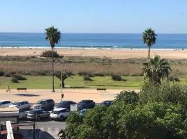 CONIL frente a la playa Carril De la Fuente