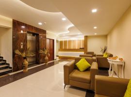 Hotel Comfort Park - Opposite Sri Ramachandra Medical College Porur，位于钦奈的酒店