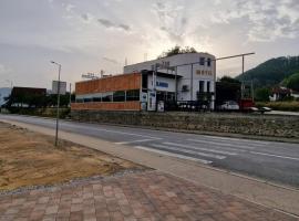 Motel Bjelasica，位于Blato的酒店