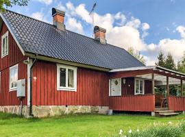 Holiday Home Tranemåla Strömsnäsbruk，位于Strömsnäsbruk的酒店