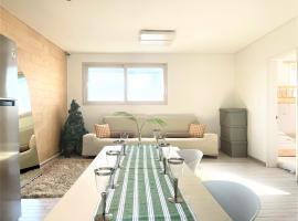 Koin Guesthouse Incheon airport，位于仁川市的酒店