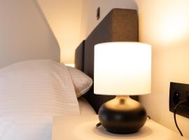 Hotel Swaenenburg，位于Oostrozebeke的酒店