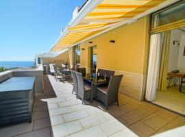 Deluxe Suite 70qm. Toller Blick, super Ausstattung，位于巴耶格兰雷伊的酒店