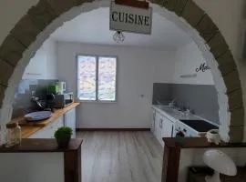 Maison campagne 4 pers, terrasse et jardin, proche sentiers et thermes. - FR-1-589-418