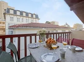 Large studio with balcony at the heart of Biarritz - Welkeys