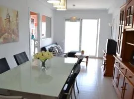 Apartamento junto a playa y cerca de campo de golf