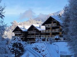 Les Mayens de l'Ours - At the foot of Piste de l'Ours' slope!，位于Agettes的酒店