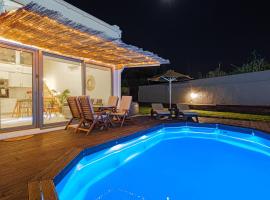 Cocoon Luxury Villas，位于马莱迈的海滩短租房