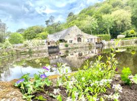Les Moulins Du Duc ÉCOLODGE，位于滨海莫厄朗的酒店