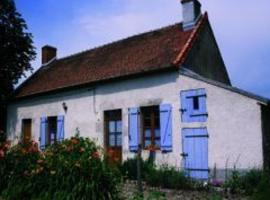 Maison de campagne confortable avec jardin, barbecue et cheminées - proche de Vichy et activités karting - FR-1-489-170，位于Montoldre的酒店