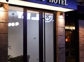 Amico Hotel
