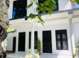 Sea Hub Resort Midigama，位于米迪加马东的酒店