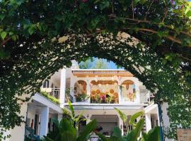 Coto Island Beach Village Homestay，位于科多岛的酒店