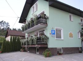 Homestay Sreš，位于Mlaka pri Kranju的民宿