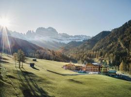 Cyprianerhof Dolomit Resort，位于蒂雷斯的酒店