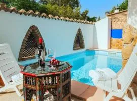 Cueva del Tito Hinojares by Ruralidays