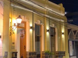 Hotel Residencial España，位于萨尔塔的酒店
