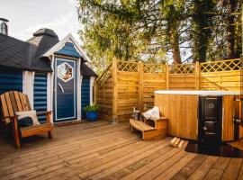 Le Kota B&B 4****，位于Alle的带热水浴缸的酒店