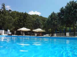 Villaggio Camping Le Ninfe del Mare，位于帕利努罗的露营地