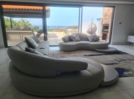 Zimbali 20 Phezulu Villa，位于巴利托的度假屋