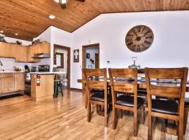 Lake Front Cabin on beautiful Crescent Lake