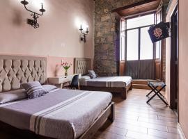 Hotel Cantera Rosa，位于莫雷利亚的酒店