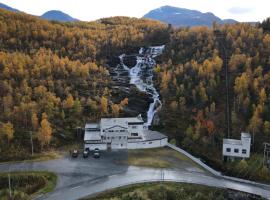 Storfossen Hostel，位于Gratangen的酒店
