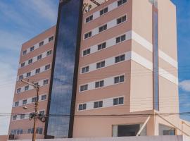 Hotel Franco，位于Dionísio Cerqueira的酒店