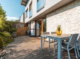 Cozy terraced house with infra sauna and parking