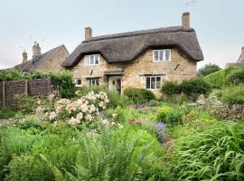 Letterbox Cottage，位于奇平卡姆登的酒店