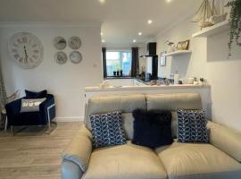 Holiday home, Tywyn, great location，位于陶因的酒店