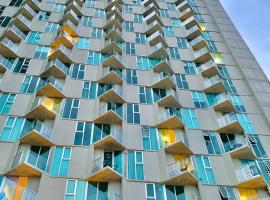 Único Apartamento en Nuevo y Moderno Condominio，位于圣何塞的酒店
