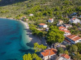 Apartments by the sea Zivogosce - Porat, Makarska - 6899，位于伊格拉恩的酒店