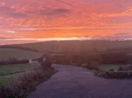 Cosy annexe sleeps 4