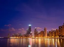 Holiday Inn Hotel & Suites Chicago - Downtown by IHG