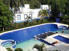 Casa Vacacional en Carmen de Apicala, Colombia，位于卡门阿皮卡拉的酒店