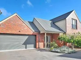 Central Villa/Two King beds/Disabled/Family/Pets