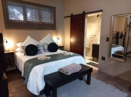 Stacey's Cornerstone Studio Apartment，位于希尔克雷斯特Cotswold Downs Golf Course附近的酒店