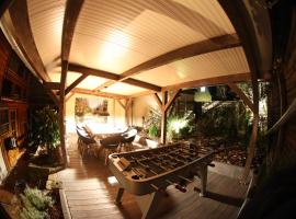 The Birdy Mountains Luxury Lodge 2, 230qm,Sauna,Entertainment，位于施利茨的木屋