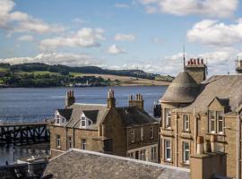 Broughty Ferry Riverview Apt -3 bedroom -Sleeps 6，位于布罗迪菲利的酒店