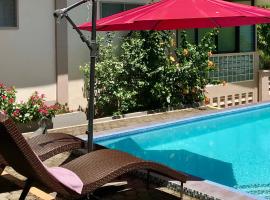 Shrivasta Cottages，位于Itum的自助式住宿