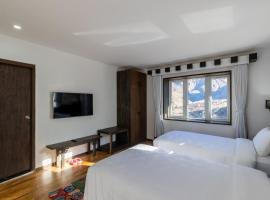 Lo Mustang Himalayan Resort，位于Muktināth的酒店