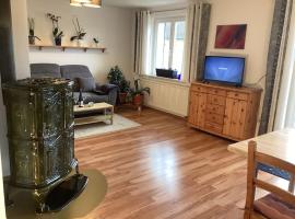 Schöne Ferienwohnung Nähe der Schweizer Grenze，位于Lauchringen的酒店