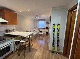 Precioso apartamento en San Isidro , ski , snow，位于圣伊西德罗恩特莱斯勒滑雪缆车附近的酒店