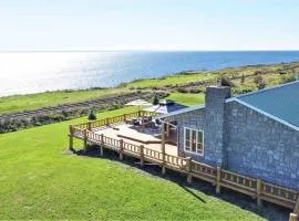 The Simeon - Upscale Bay Views by Doorbed