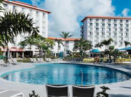 塞班岛皇冠假日度假酒店，位于加拉班American Memorial Park附近的酒店