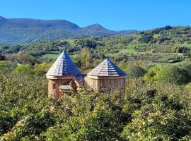Roulottes au pied du Vercors，位于鲁瓦扬地区圣让的酒店