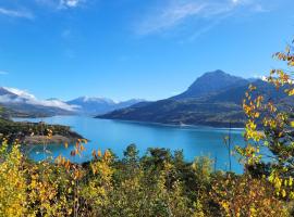 L'Ecrin du Lac，位于绍尔日的酒店