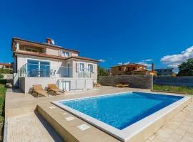 Holiday Home Villa Luna Maris by Interhome